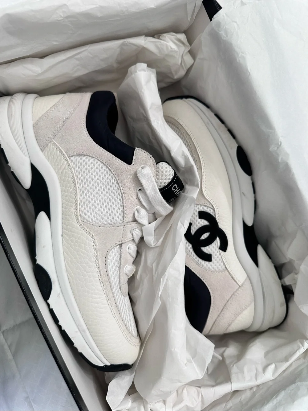 CHANEL White and Black CC Logo Runner Sneakers - Suede accents, 100% authentic
